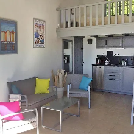 Vakantiehuis In Near Beaches *